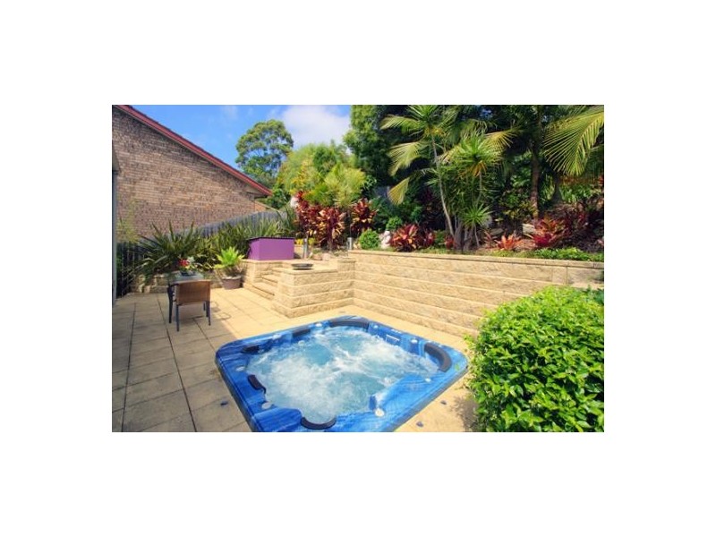 18 Gill Ave, Avoca Beach NSW 2251