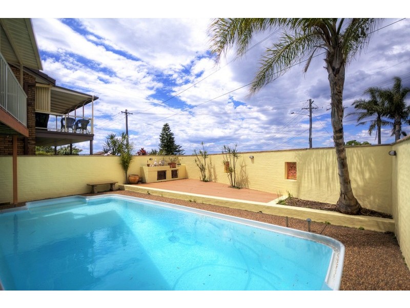 39 Circulo Drive, Copacabana NSW 2251