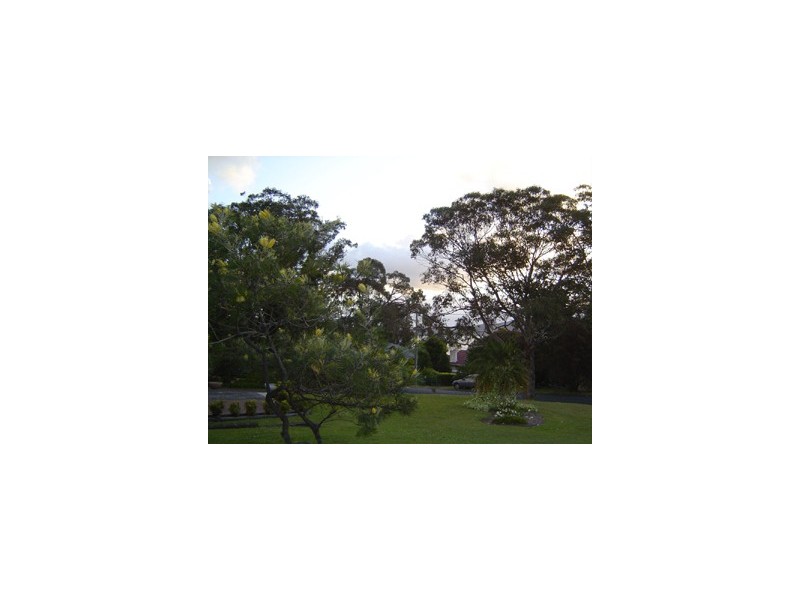 13 Berry Avenue, Green Point NSW 2251