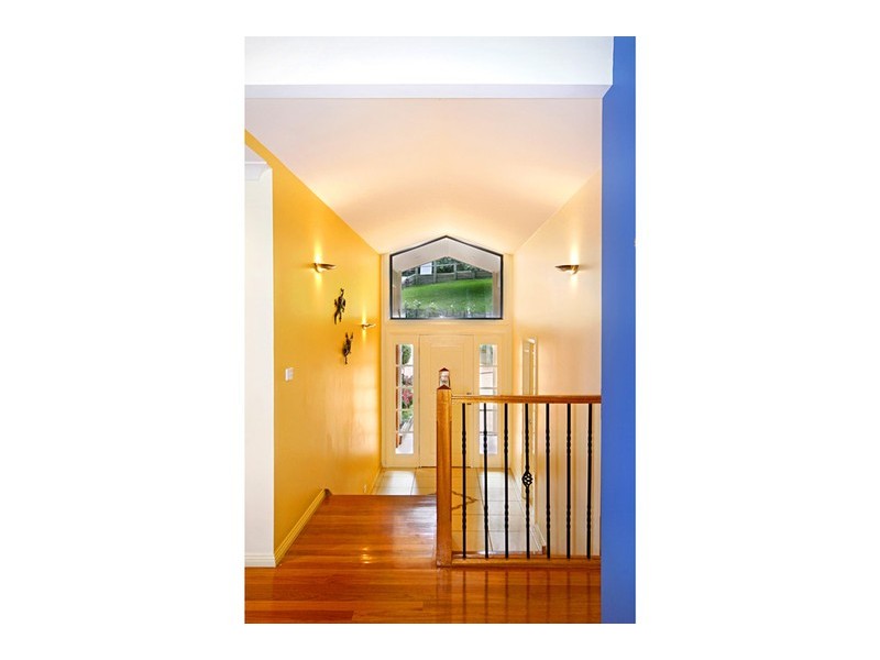 291 The Round Dr, Avoca Beach NSW 2251