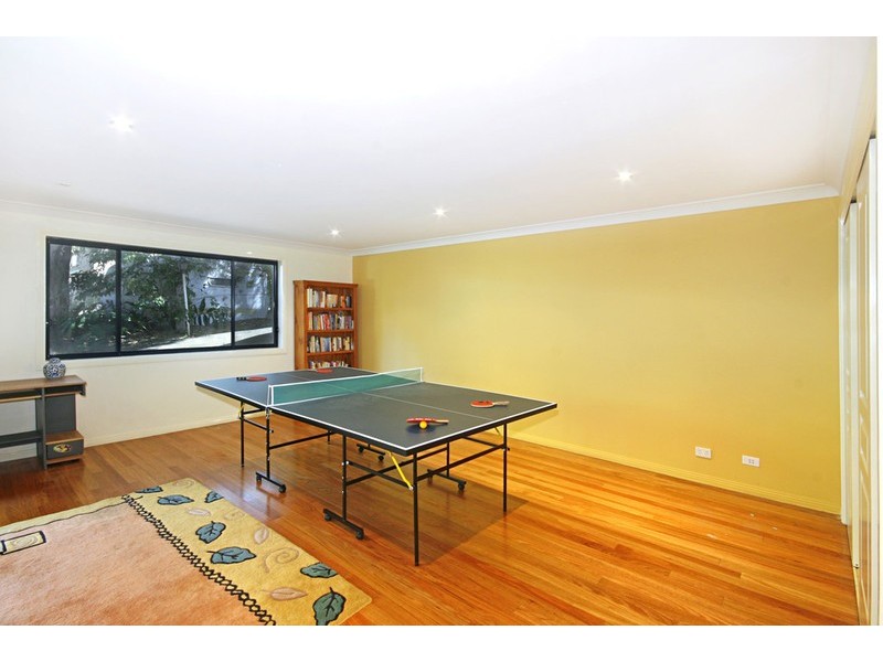 291 The Round Dr, Avoca Beach NSW 2251
