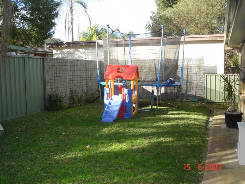 2/4 Courigal Ave, Kincumber NSW 2251