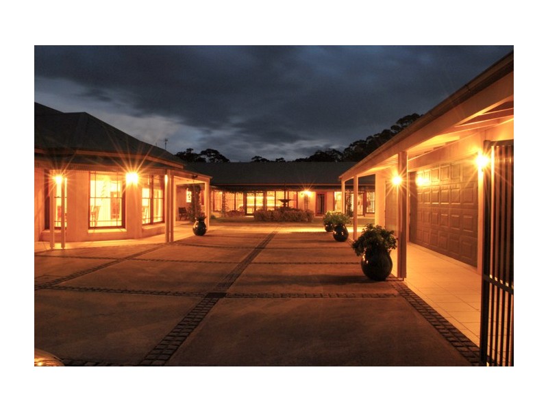 190 Cape Three Points Rd, Avoca Beach NSW 2251