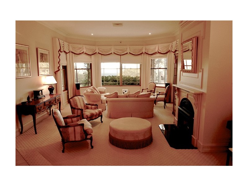 190 Cape Three Points Rd, Avoca Beach NSW 2251