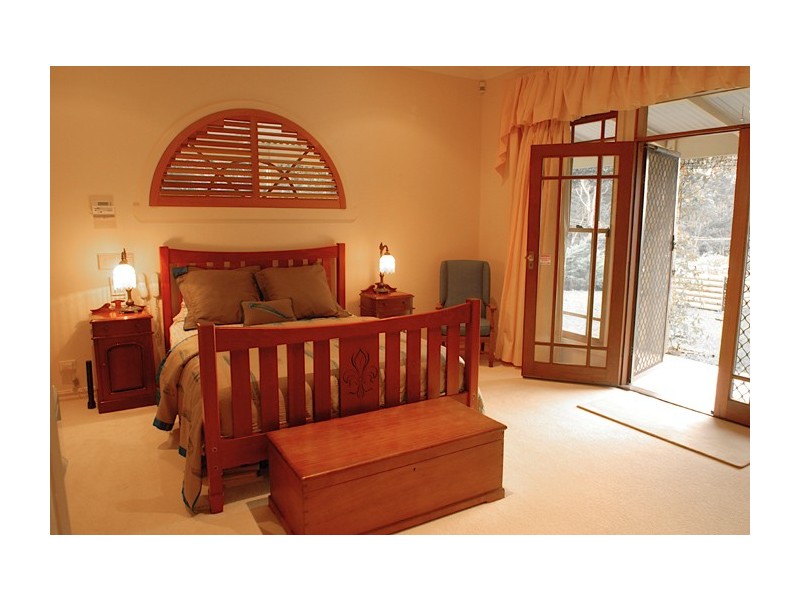 190 Cape Three Points Rd, Avoca Beach NSW 2251