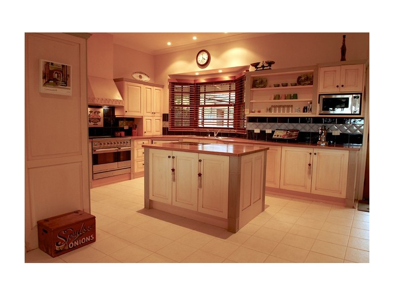 190 Cape Three Points Rd, Avoca Beach NSW 2251