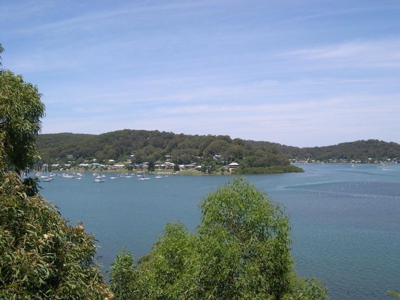 15 Hardys Bay Parade, Killcare NSW 2257