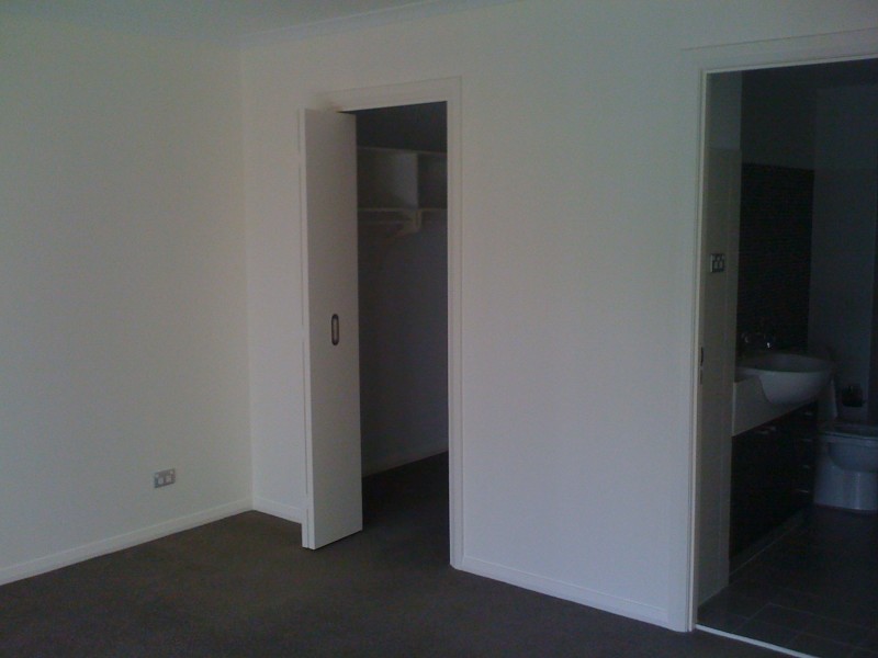 281/80 John Whiteway Drive, Gosford NSW 2250