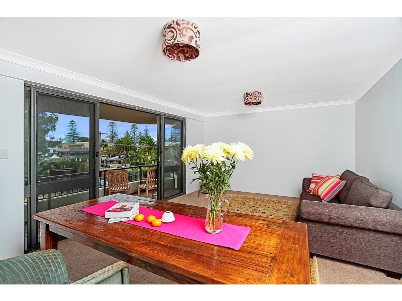 8/13 Campbell Crescent, Terrigal NSW 2260