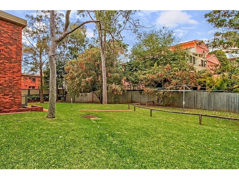 8/13 Campbell Crescent, Terrigal NSW 2260