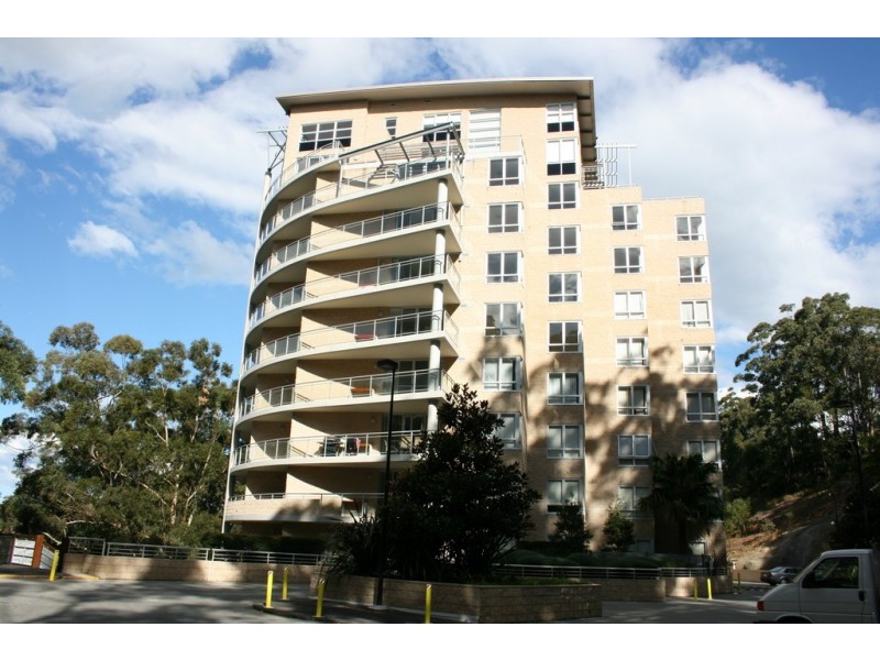 112/80 John Whiteway Dr, Gosford NSW 2250
