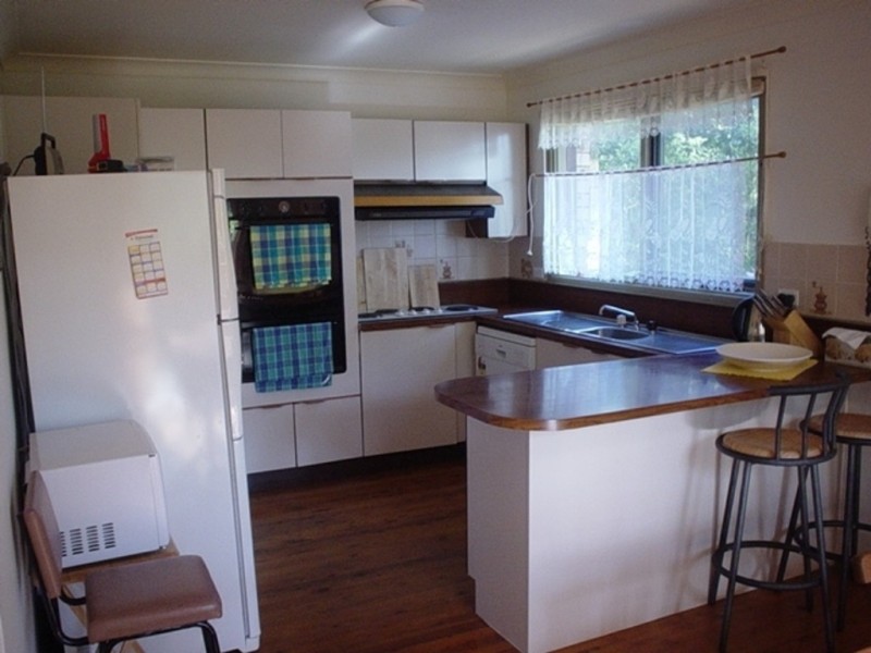 12 Bellevue Crescent, North Avoca NSW 2260
