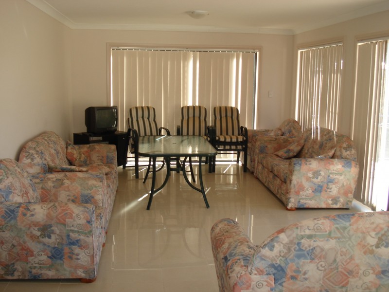 2/23 Auld Street, Terrigal NSW 2260
