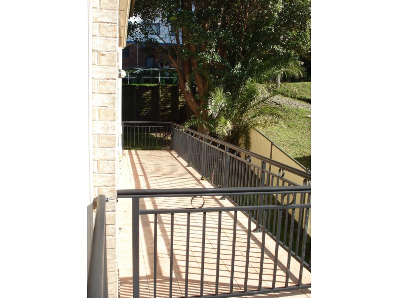 2/23 Auld Street, Terrigal NSW 2260