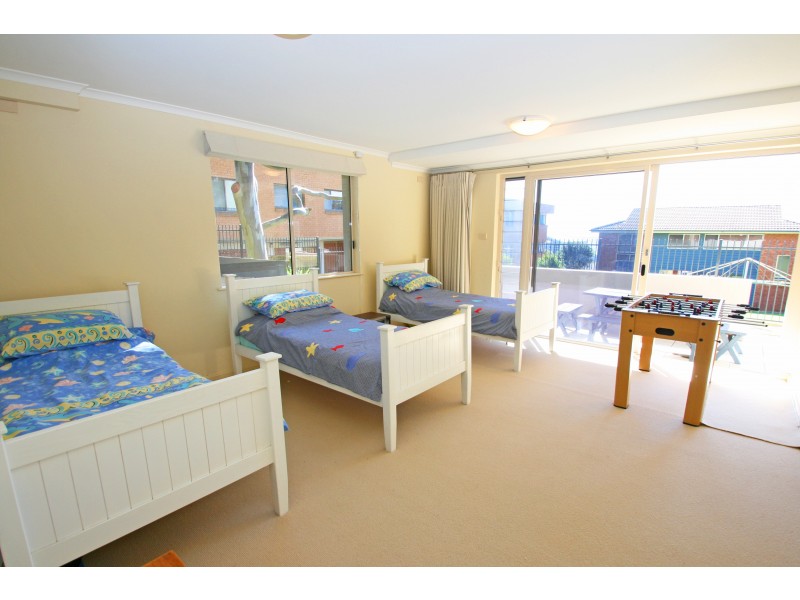 1/1 Hunts Lane, Avoca Beach NSW 2251