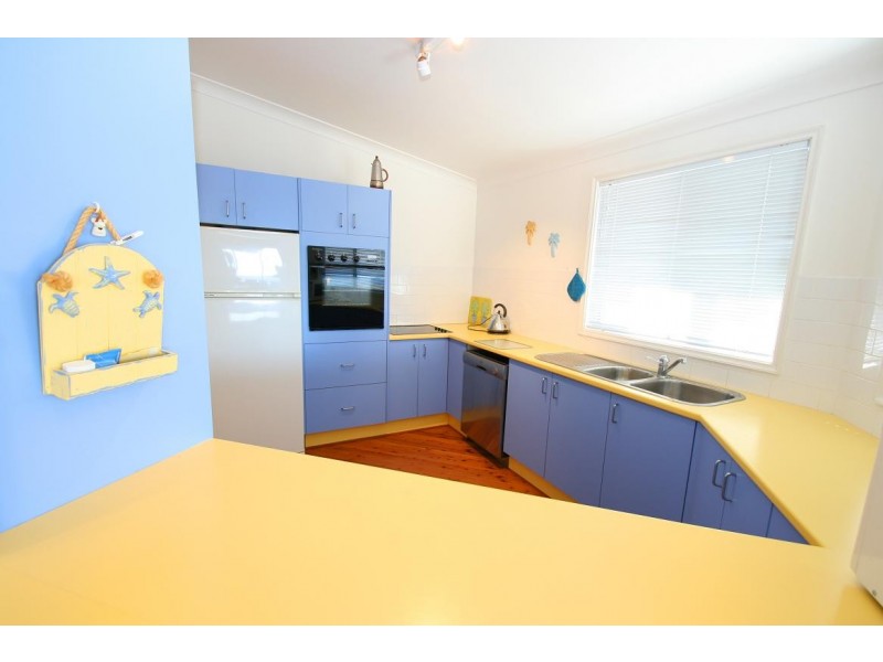 19a Warren Avenue, Avoca Beach NSW 2251