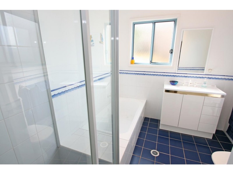 19a Warren Avenue, Avoca Beach NSW 2251