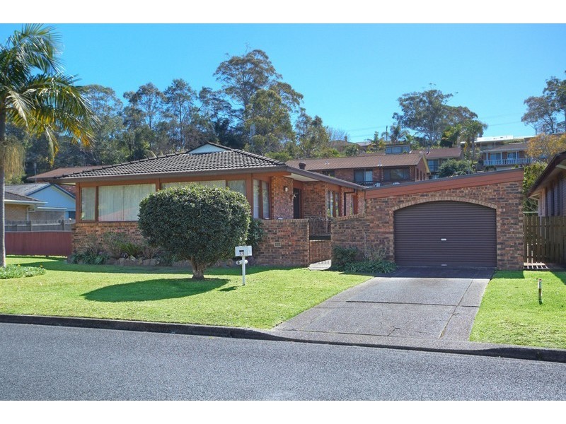 33 Windsor Road, Wamberal NSW 2260
