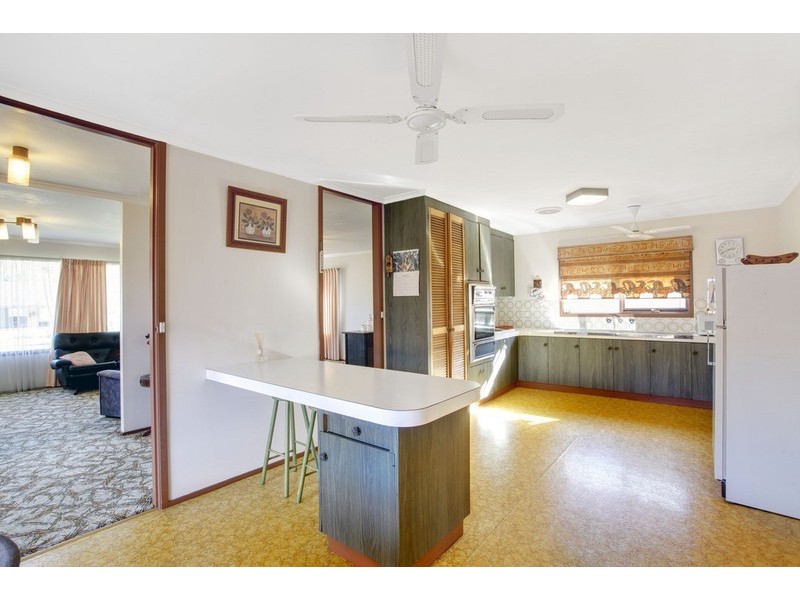 33 Windsor Road, Wamberal NSW 2260