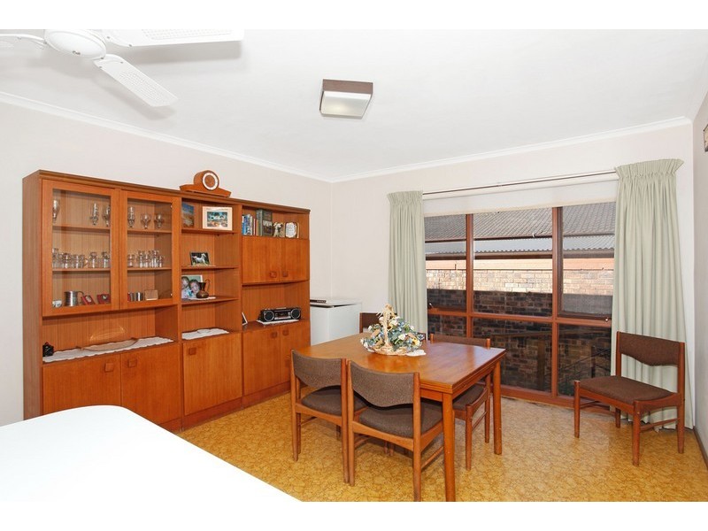 33 Windsor Road, Wamberal NSW 2260