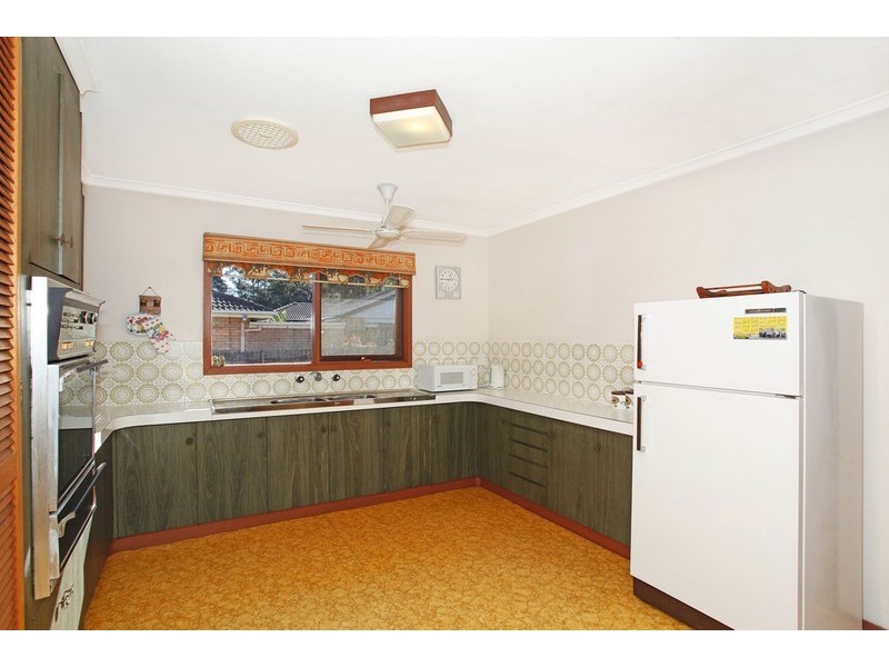 33 Windsor Road, Wamberal NSW 2260