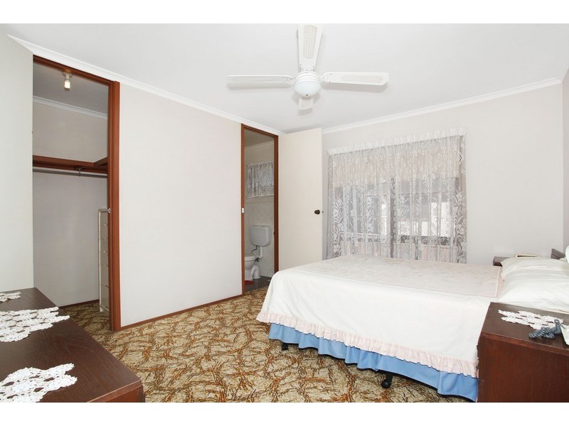 33 Windsor Road, Wamberal NSW 2260