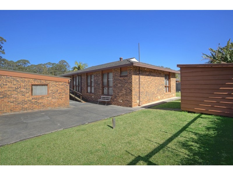 33 Windsor Road, Wamberal NSW 2260