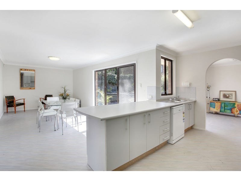 229a The Round Drive, Avoca Beach NSW 2251