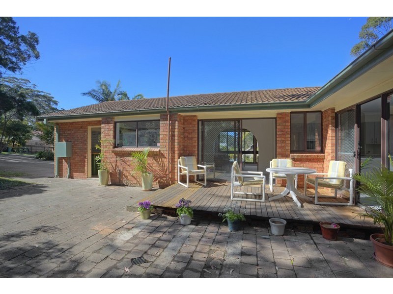 229a The Round Drive, Avoca Beach NSW 2251