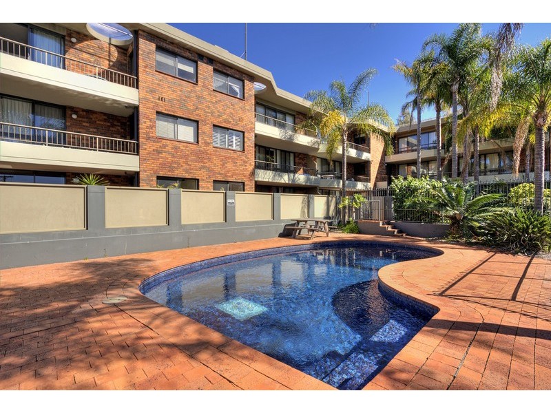 10/13 Campbell Crescent, Terrigal NSW 2260