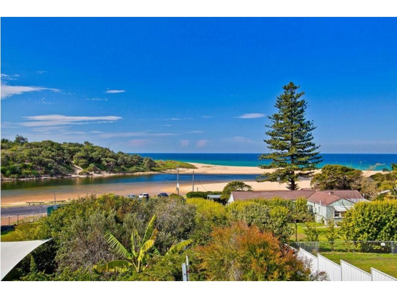 2/137B Ocean View Drive, Wamberal NSW 2260
