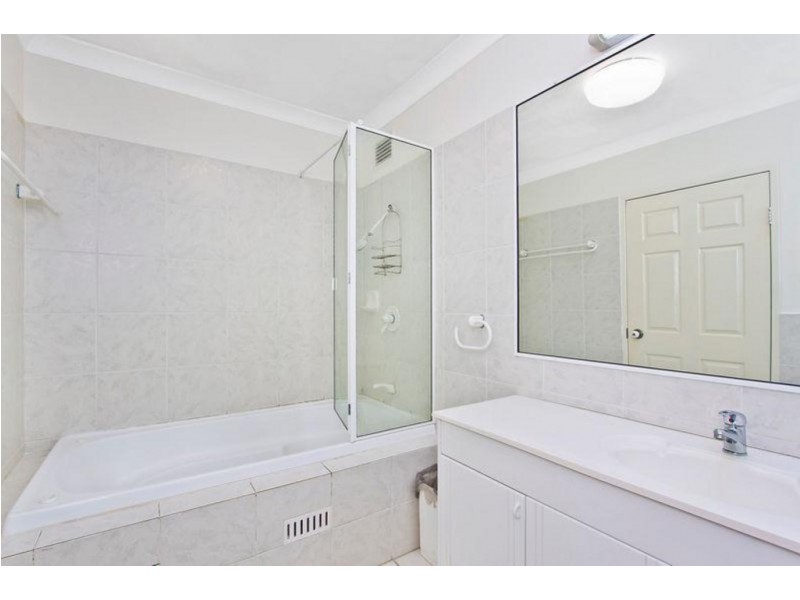 2/137B Ocean View Drive, Wamberal NSW 2260