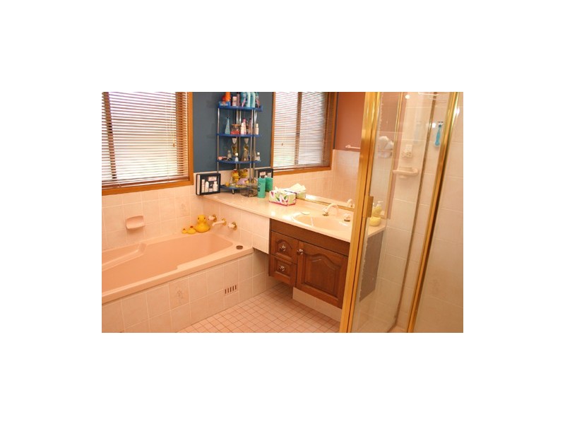 2 Charlotte Close, Terrigal NSW 2260