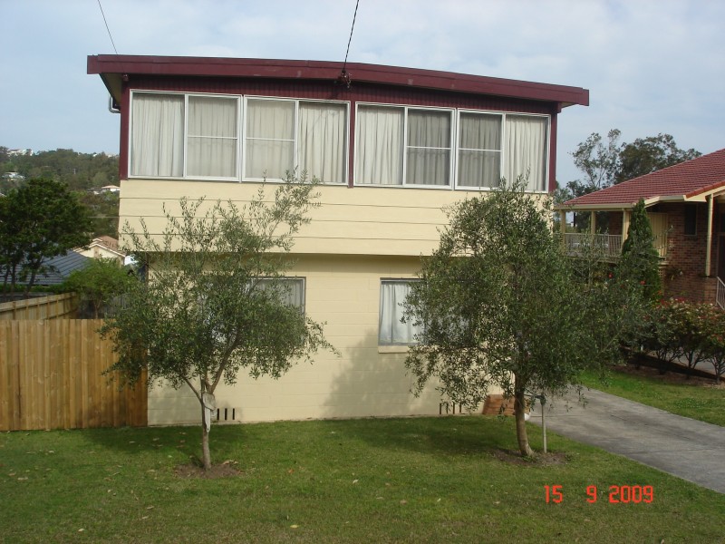 Del Rio Drive, Copacabana NSW 2251