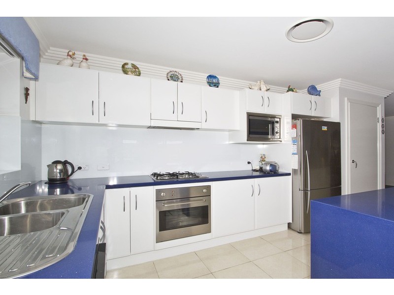 6/1 Creighton Lane, Point Frederick NSW 2250