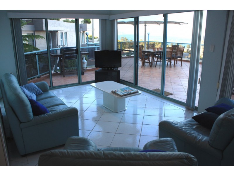 6/30 Campbell Cres, Terrigal NSW 2260