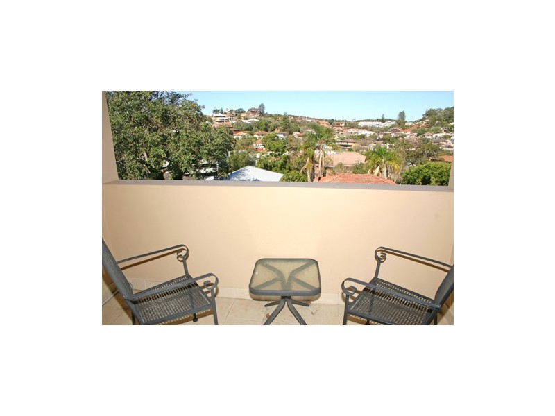 2/20 Kurrawyba Avenue, Terrigal NSW 2260