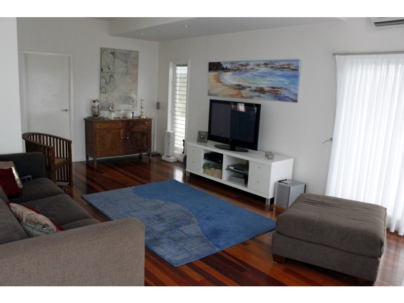 Bateau Bay NSW 2261