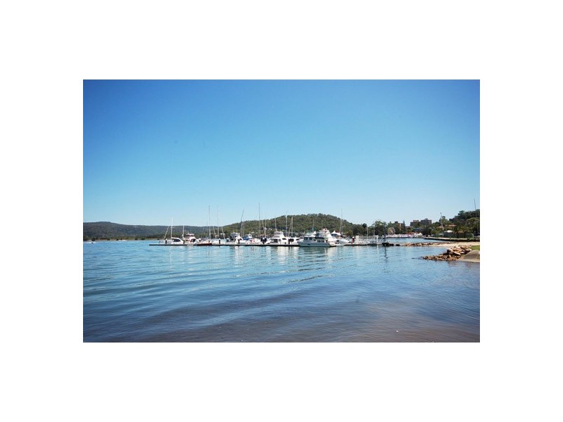 Point Frederick NSW 2250