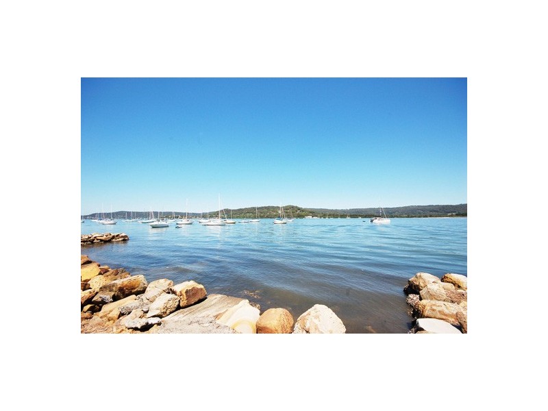 Point Frederick NSW 2250