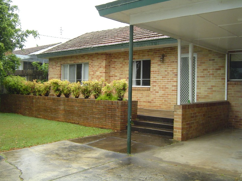 230 Gertrude St, Gosford NSW 2250