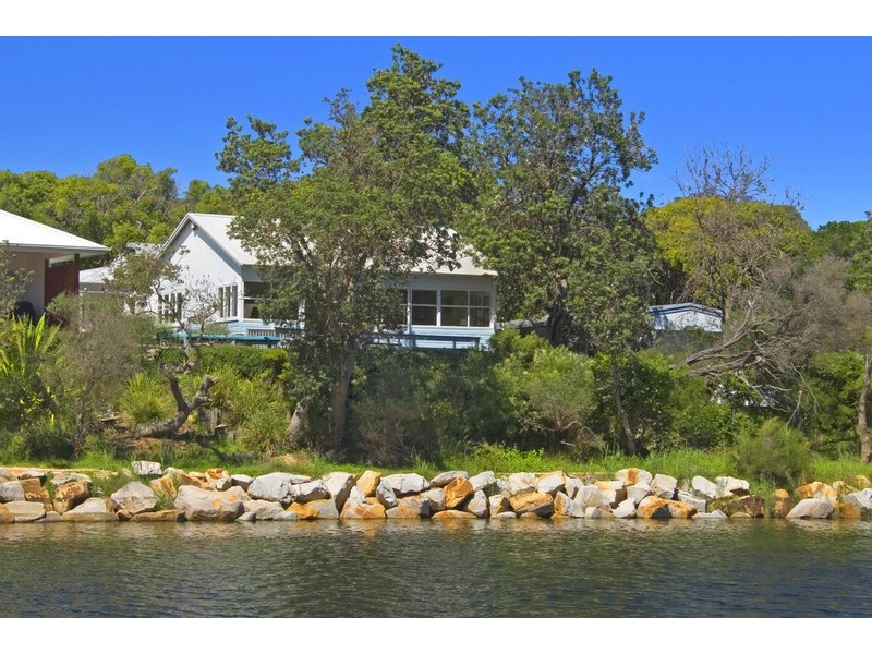 69 Lakeside Drive, Macmasters Beach NSW 2251