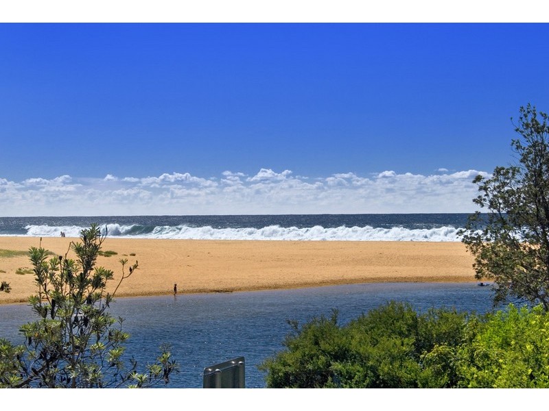 69 Lakeside Drive, Macmasters Beach NSW 2251