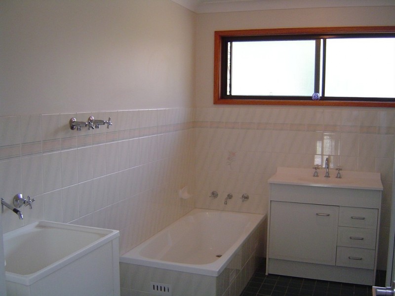 35 Cabbage Tree Ave, Avoca Beach NSW 2251