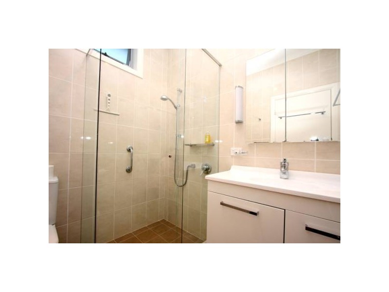 1/2 Ficus Ave, Avoca Beach NSW 2251