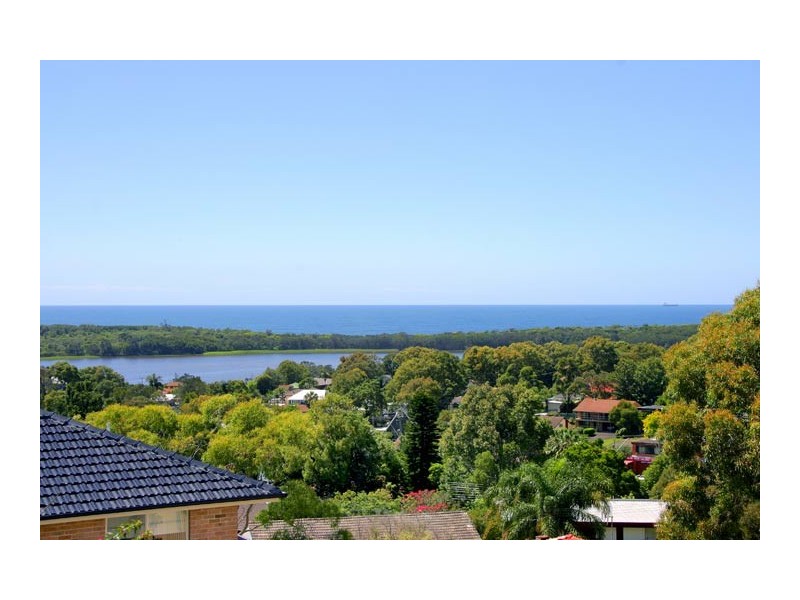 72 Aldinga Drive, Wamberal NSW 2260