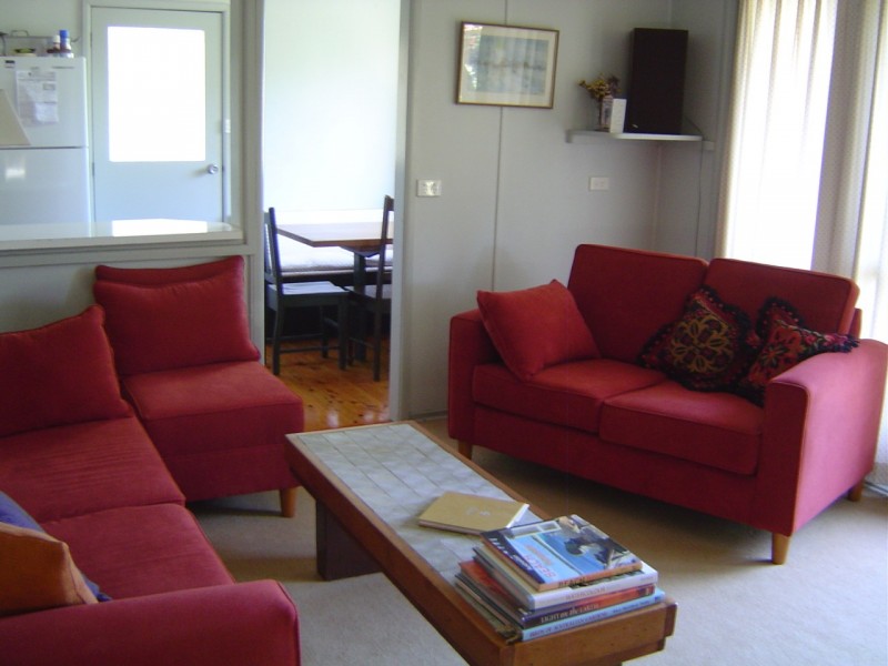 64 North Avoca Parade, North Avoca NSW 2260