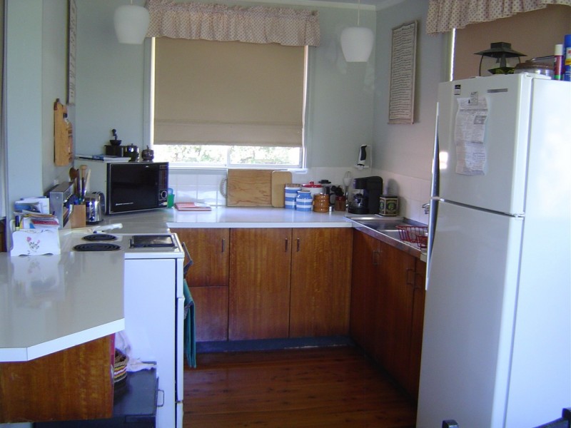 64 North Avoca Parade, North Avoca NSW 2260