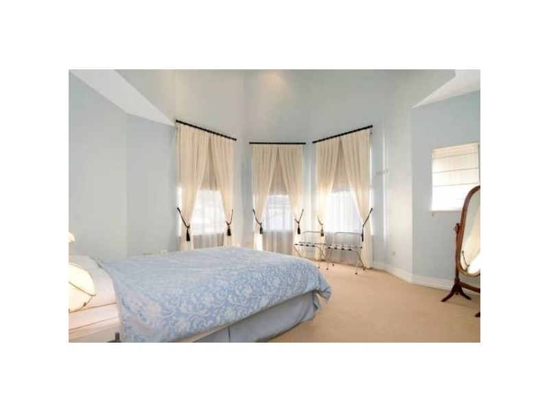 177 Avoca Drive, Avoca Beach NSW 2251