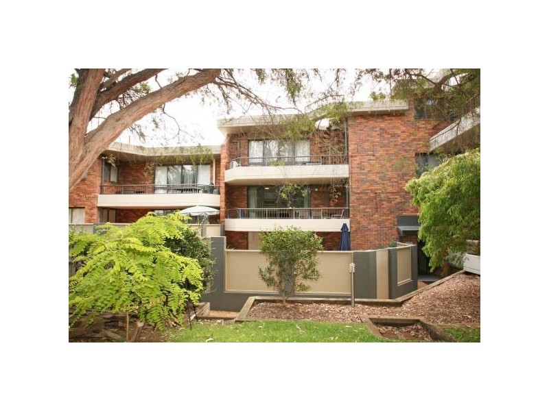 20/13 Campbell Cres, Terrigal NSW 2260